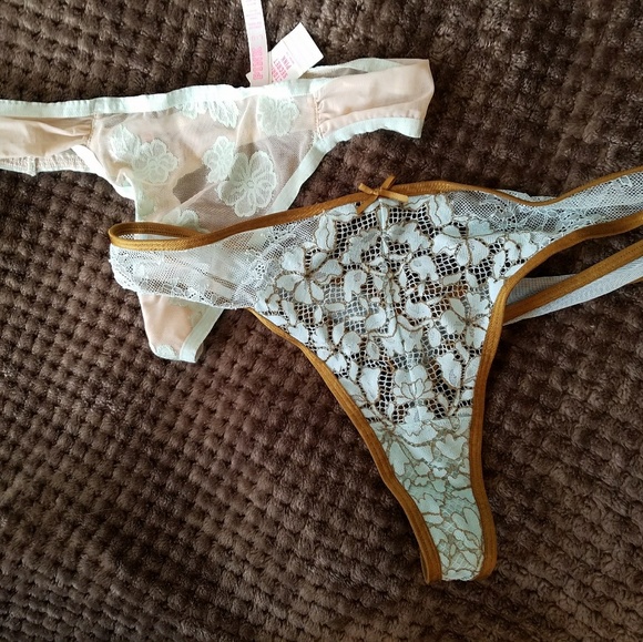 Cute lacy thong bundle, brand new with tags - Picture 2 of 2